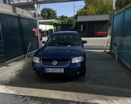 Синий Фольксваген Пассат, объемом двигателя 1.9 л и пробегом 450 тыс. км за 2500 $, фото 1 на Automoto.ua