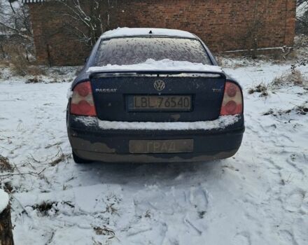 Синий Фольксваген Пассат, объемом двигателя 1.9 л и пробегом 430 тыс. км за 2350 $, фото 2 на Automoto.ua