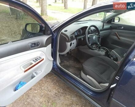 Синий Фольксваген Пассат, объемом двигателя 1.8 л и пробегом 242 тыс. км за 4500 $, фото 11 на Automoto.ua