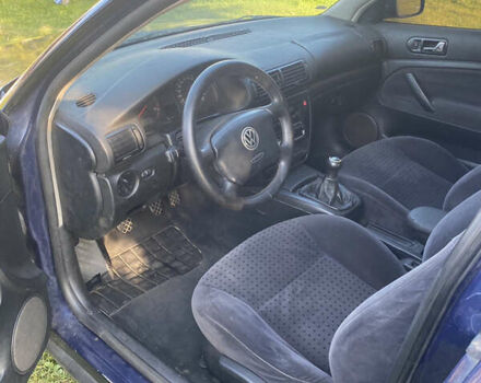 Синий Фольксваген Пассат, объемом двигателя 1.9 л и пробегом 350 тыс. км за 1900 $, фото 6 на Automoto.ua