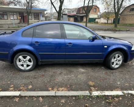 Синий Фольксваген Пассат, объемом двигателя 1.9 л и пробегом 437 тыс. км за 1950 $, фото 1 на Automoto.ua