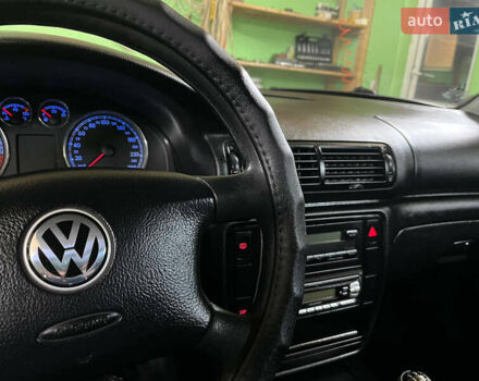 Синий Фольксваген Пассат, объемом двигателя 1.6 л и пробегом 309 тыс. км за 4100 $, фото 32 на Automoto.ua