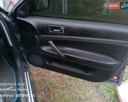 Синий Фольксваген Пассат, объемом двигателя 2.3 л и пробегом 308 тыс. км за 5000 $, фото 6 на Automoto.ua