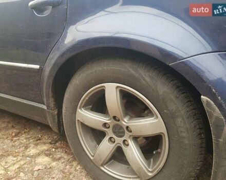 Синий Фольксваген Пассат, объемом двигателя 1.78 л и пробегом 309 тыс. км за 2950 $, фото 6 на Automoto.ua