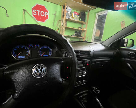 Синий Фольксваген Пассат, объемом двигателя 1.6 л и пробегом 309 тыс. км за 4100 $, фото 31 на Automoto.ua