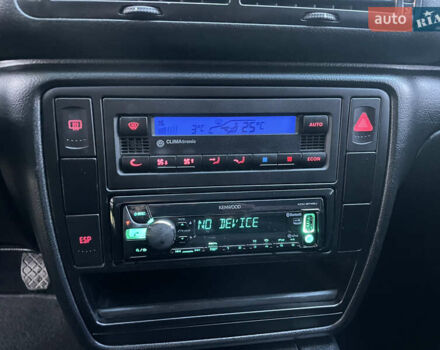 Фольксваген Пассат 2001 у Дубно на Automoto.ua Синій Фольксваген Пассат, об'ємом двигуна 1.6 л та пробігом 197 тис. км за 4600 $, фото 28 на Automoto.ua