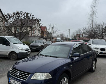 Синий Фольксваген Пассат, объемом двигателя 1.6 л и пробегом 309 тыс. км за 3850 $, фото 1 на Automoto.ua