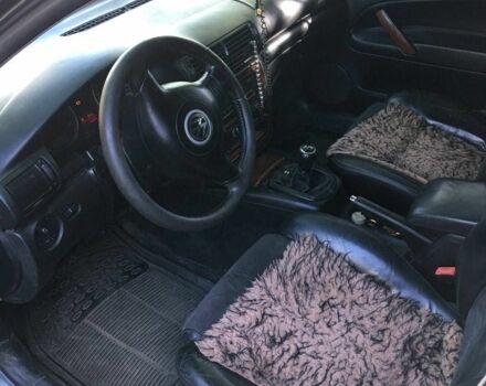 Синий Фольксваген Пассат, объемом двигателя 1.8 л и пробегом 297 тыс. км за 3500 $, фото 1 на Automoto.ua