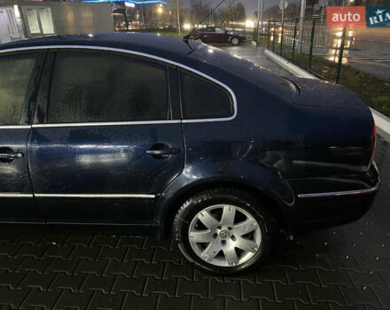 Синий Фольксваген Пассат, объемом двигателя 1.8 л и пробегом 386 тыс. км за 4750 $, фото 8 на Automoto.ua