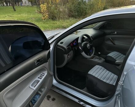 Синий Фольксваген Пассат, объемом двигателя 2.5 л и пробегом 300 тыс. км за 3450 $, фото 6 на Automoto.ua