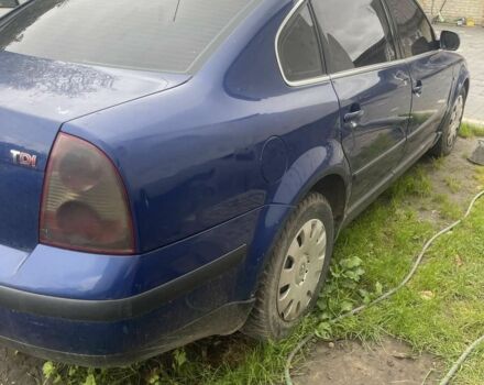 Синий Фольксваген Пассат, объемом двигателя 1.9 л и пробегом 500 тыс. км за 4100 $, фото 4 на Automoto.ua