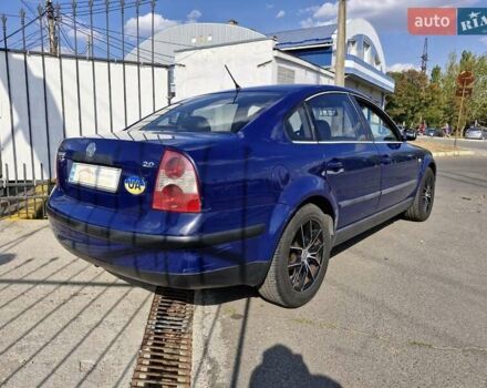 Синий Фольксваген Пассат, объемом двигателя 2 л и пробегом 291 тыс. км за 4199 $, фото 5 на Automoto.ua
