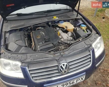 Синий Фольксваген Пассат, объемом двигателя 1.78 л и пробегом 309 тыс. км за 2950 $, фото 1 на Automoto.ua