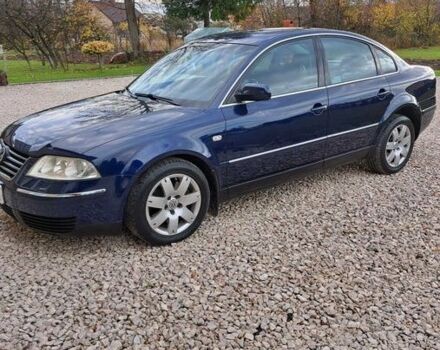 Синий Фольксваген Пассат, объемом двигателя 2.8 л и пробегом 322 тыс. км за 2050 $, фото 1 на Automoto.ua