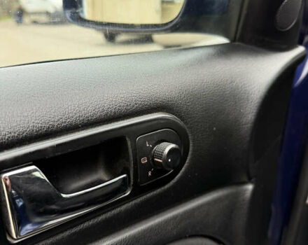 Синий Фольксваген Пассат, объемом двигателя 1.6 л и пробегом 309 тыс. км за 3850 $, фото 16 на Automoto.ua