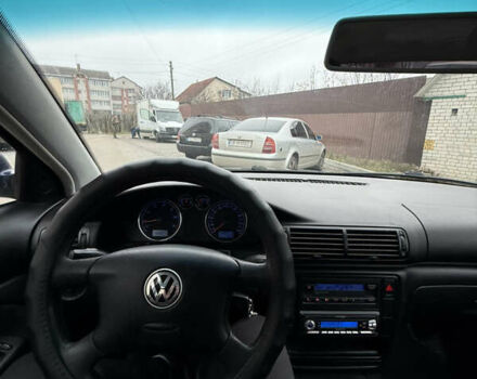 Синий Фольксваген Пассат, объемом двигателя 1.6 л и пробегом 309 тыс. км за 3850 $, фото 24 на Automoto.ua