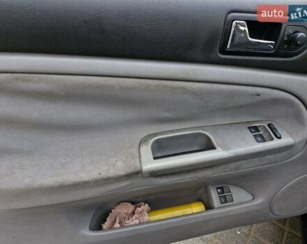 Синий Фольксваген Пассат, объемом двигателя 2 л и пробегом 291 тыс. км за 4199 $, фото 7 на Automoto.ua