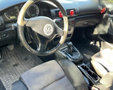 Синий Фольксваген Пассат, объемом двигателя 1.6 л и пробегом 228 тыс. км за 4000 $, фото 6 на Automoto.ua