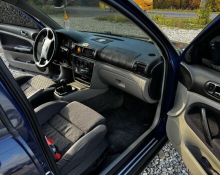 Синий Фольксваген Пассат, объемом двигателя 1.9 л и пробегом 320 тыс. км за 3450 $, фото 10 на Automoto.ua