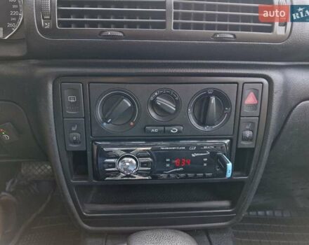 Синий Фольксваген Пассат, объемом двигателя 2 л и пробегом 291 тыс. км за 4199 $, фото 15 на Automoto.ua