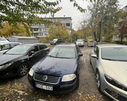Синій Фольксваген Пассат, об'ємом двигуна 1.9 л та пробігом 300 тис. км за 2855 $, фото 2 на Automoto.ua