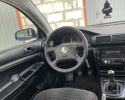 Синий Фольксваген Пассат, объемом двигателя 1.98 л и пробегом 376 тыс. км за 3999 $, фото 44 на Automoto.ua