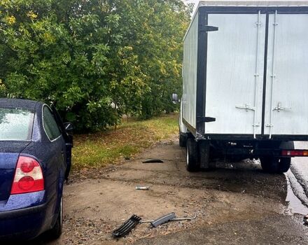 Синий Фольксваген Пассат, объемом двигателя 1.6 л и пробегом 0 тыс. км за 2500 $, фото 1 на Automoto.ua