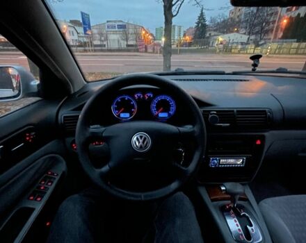 Синий Фольксваген Пассат, объемом двигателя 1.9 л и пробегом 294 тыс. км за 4700 $, фото 1 на Automoto.ua