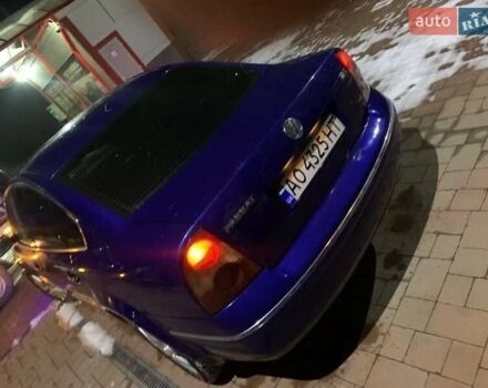 Синий Фольксваген Пассат, объемом двигателя 1.8 л и пробегом 330 тыс. км за 3200 $, фото 3 на Automoto.ua