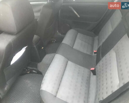 Синий Фольксваген Пассат, объемом двигателя 2 л и пробегом 300 тыс. км за 4800 $, фото 6 на Automoto.ua