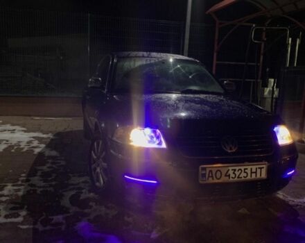 Синій Фольксваген Пассат, об'ємом двигуна 1.8 л та пробігом 330 тис. км за 3200 $, фото 3 на Automoto.ua