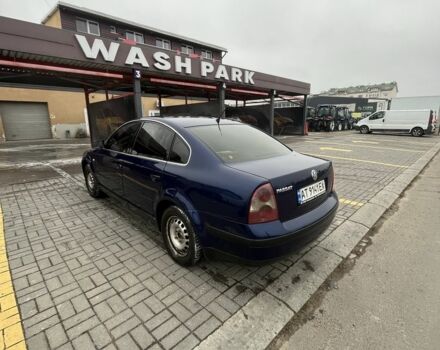 Синий Фольксваген Пассат, объемом двигателя 1.6 л и пробегом 350 тыс. км за 2200 $, фото 5 на Automoto.ua