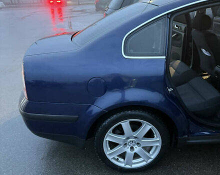 Синий Фольксваген Пассат, объемом двигателя 1.98 л и пробегом 300 тыс. км за 4800 $, фото 25 на Automoto.ua