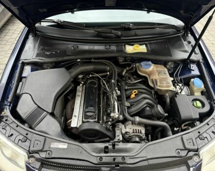 Синий Фольксваген Пассат, объемом двигателя 1.6 л и пробегом 386 тыс. км за 4500 $, фото 4 на Automoto.ua