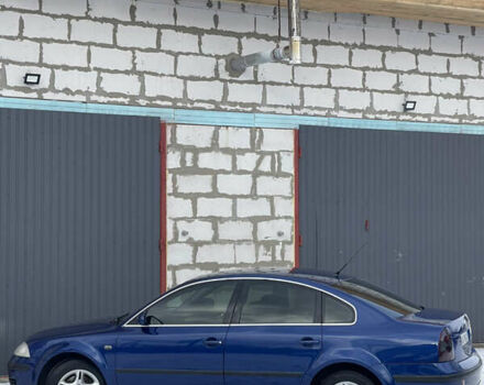 Синий Фольксваген Пассат, объемом двигателя 1.98 л и пробегом 376 тыс. км за 3999 $, фото 67 на Automoto.ua