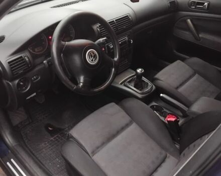 Синий Фольксваген Пассат, объемом двигателя 1.8 л и пробегом 311 тыс. км за 4500 $, фото 6 на Automoto.ua