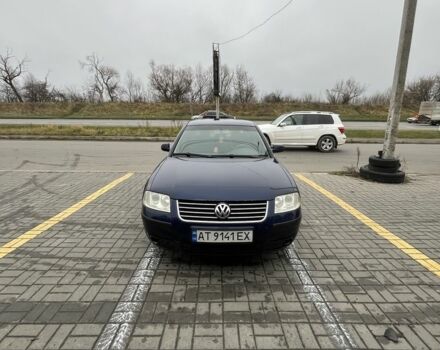 Синий Фольксваген Пассат, объемом двигателя 1.6 л и пробегом 350 тыс. км за 2200 $, фото 1 на Automoto.ua