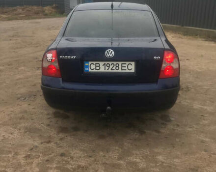 Синий Фольксваген Пассат, объемом двигателя 2 л и пробегом 300 тыс. км за 4800 $, фото 1 на Automoto.ua