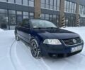Синий Фольксваген Пассат, объемом двигателя 1.6 л и пробегом 300 тыс. км за 1999 $, фото 1 на Automoto.ua