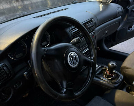 Синий Фольксваген Пассат, объемом двигателя 1.98 л и пробегом 300 тыс. км за 4800 $, фото 12 на Automoto.ua