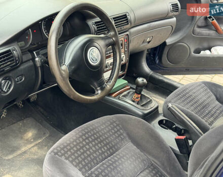 Синий Фольксваген Пассат, объемом двигателя 1.78 л и пробегом 384 тыс. км за 3550 $, фото 7 на Automoto.ua