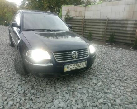 Синий Фольксваген Пассат, объемом двигателя 1.8 л и пробегом 200 тыс. км за 3000 $, фото 1 на Automoto.ua