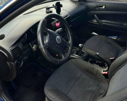 Синий Фольксваген Пассат, объемом двигателя 1.6 л и пробегом 241 тыс. км за 5000 $, фото 3 на Automoto.ua