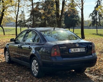 Синий Фольксваген Пассат, объемом двигателя 0 л и пробегом 300 тыс. км за 2700 $, фото 2 на Automoto.ua