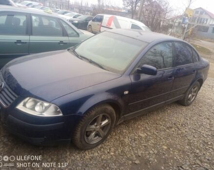 Синий Фольксваген Пассат, объемом двигателя 1.4 л и пробегом 300 тыс. км за 2200 $, фото 1 на Automoto.ua