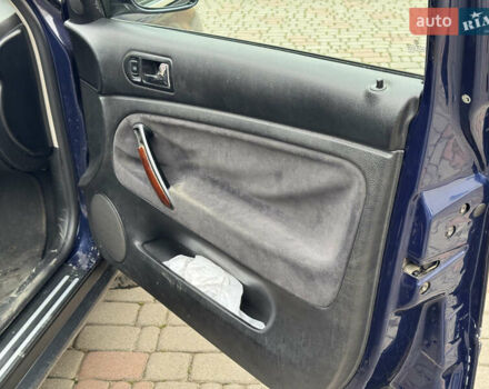 Синий Фольксваген Пассат, объемом двигателя 1.78 л и пробегом 384 тыс. км за 3550 $, фото 9 на Automoto.ua