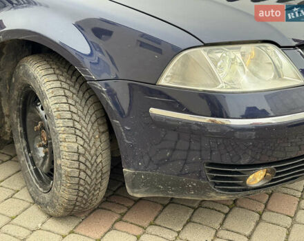 Синий Фольксваген Пассат, объемом двигателя 1.78 л и пробегом 384 тыс. км за 3550 $, фото 4 на Automoto.ua