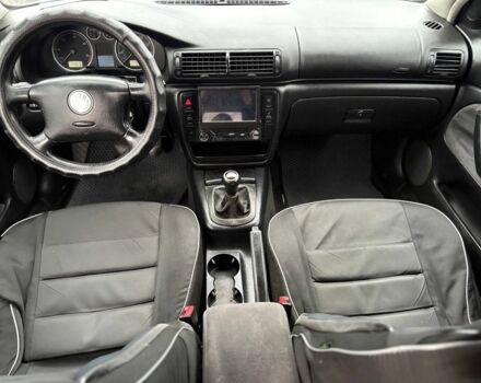 Синий Фольксваген Пассат, объемом двигателя 1.9 л и пробегом 230 тыс. км за 3350 $, фото 7 на Automoto.ua