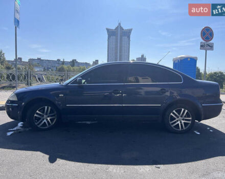 Синий Фольксваген Пассат, объемом двигателя 2.5 л и пробегом 270 тыс. км за 4200 $, фото 4 на Automoto.ua