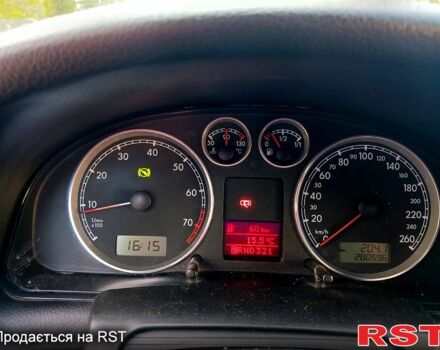 Синій Фольксваген Пассат, об'ємом двигуна 2 л та пробігом 280 тис. км за 5700 $, фото 7 на Automoto.ua